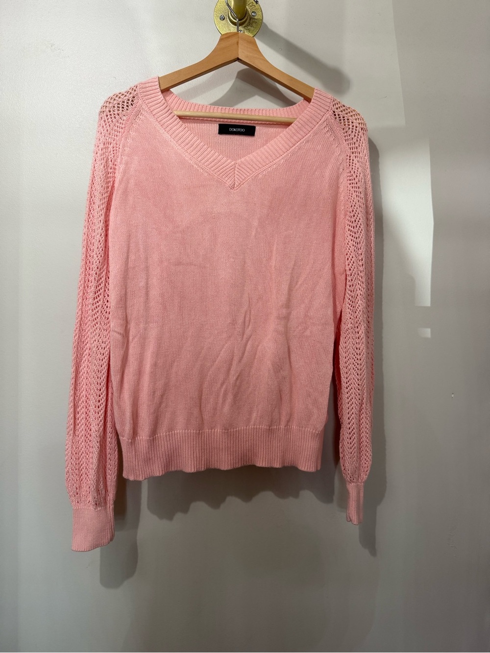 Dokotoo Pink V-Neck Open-Knit Sleeve Sweater